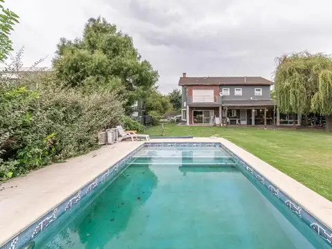 Casa Quinta en Venta con Pileta - Estancias Del Pilar, Barrio Champagnat APTO CREDITO