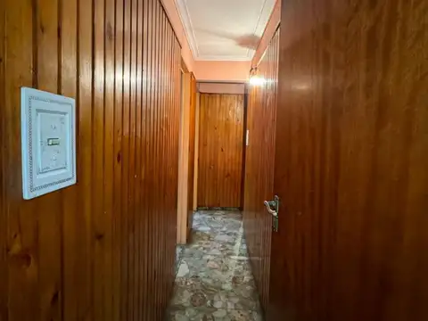 IMPORTANTE CASA EN PRIMER PISO CON DOBLE PATIO   EN VENTA   ISIDRO CASANOVA