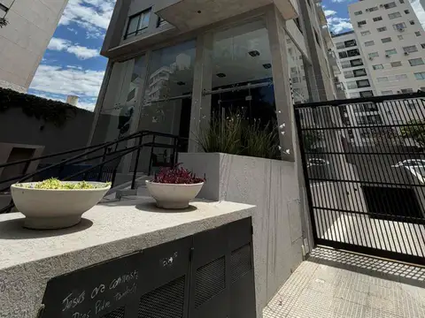 Depto 3 Amb c/ Suite, Cochera y Balcón Aterrazado - Edificio Donna Station