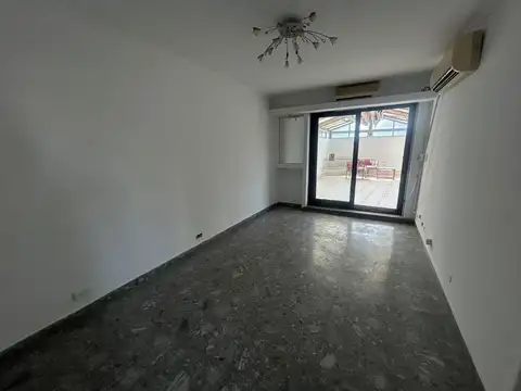 Amplio 3 amb con terraza cubierta