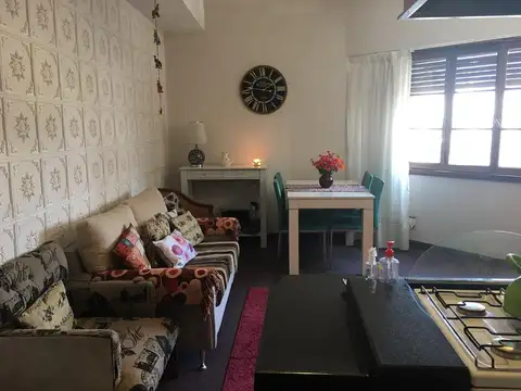 Depto Tipo Casa en Venta de 2 ambientes