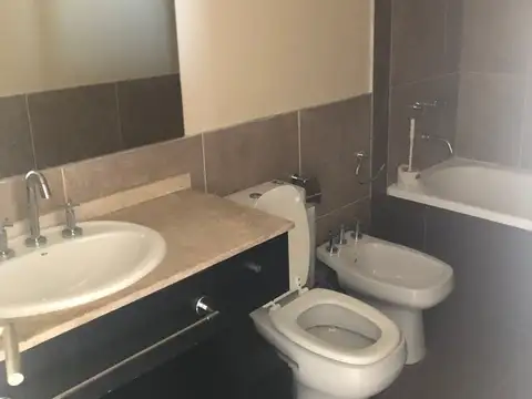 Departamento en Alquiler con 1 cocheras