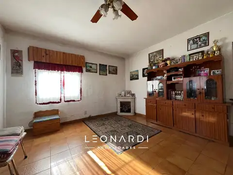 Cervantes 295 esquina General Paz