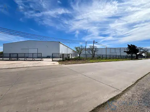 Av. Circunvalación y Av. Uriburu - Centro Logístico 9.532 m2 - Última Generación