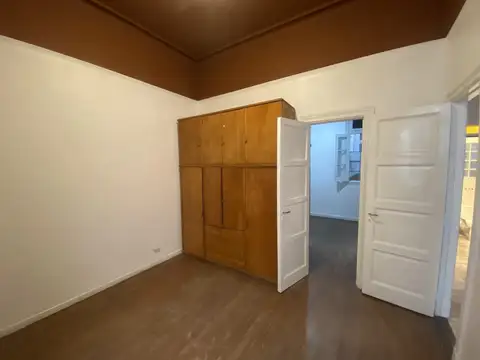 Depto Tipo Casa en Alquiler 70 años