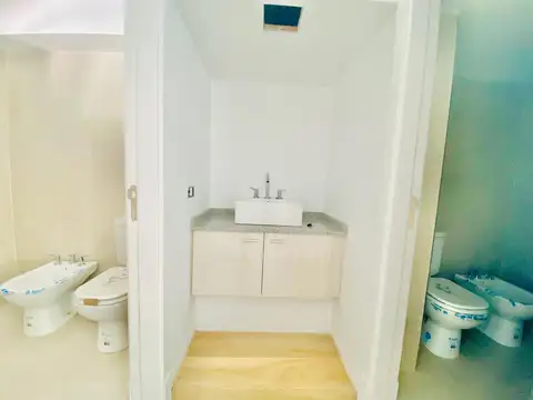 Local en Alquiler en Martínez, USD 6.000