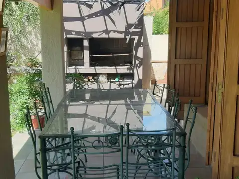 Casa en Venta en Las Heras, USD 399.000