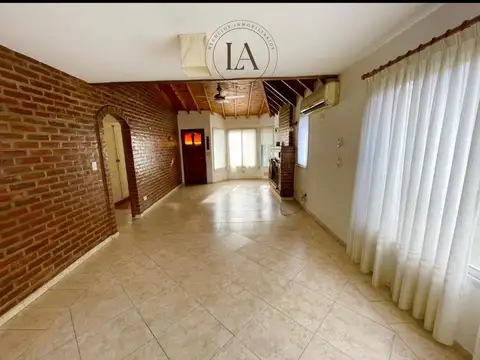 Casa en Alquiler de 3 dormitorios