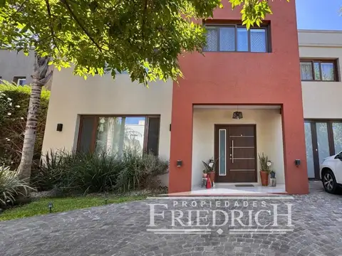 CASA EN VENTA HARAS MARIA VICTORIA