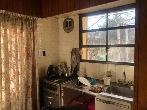 Casa en Venta con 3 cocheras