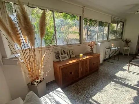 SEMIPISO CON AMPLIO BALCÓN TIPO GALERÍA