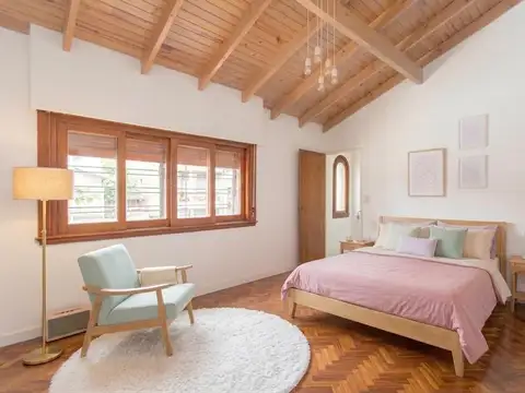 Casa 5 ambientes con 2 baños