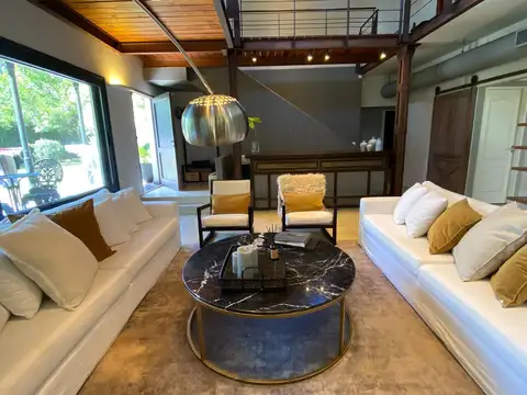 ZONA BALBASTRO -  EXCELENTE CASA  - IMPECABLE!