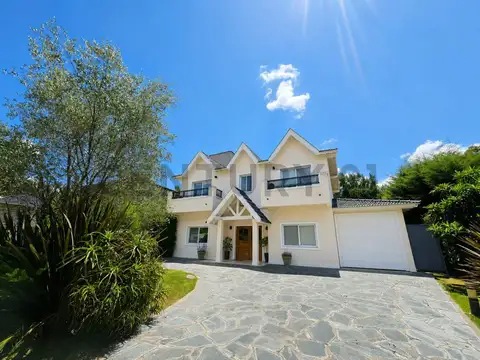 Residencia de categoría en El Lauquen, Canning