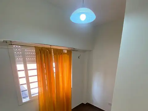 Depto Tipo Casa en Alquiler en San Justo, $ 800.000