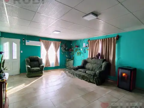 CASA EN VENTA EN SENILLOSA