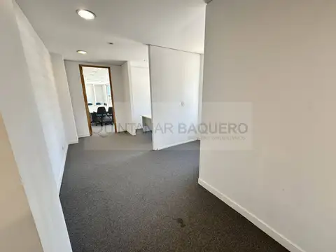 Encarnación Ezcurra 300, Piso 8