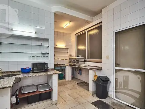 Hotel 40 hab. con baño privado 2*
