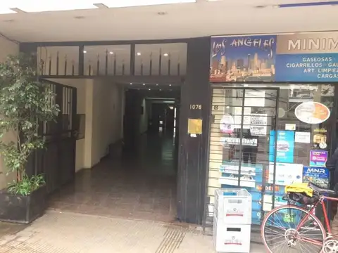 EN VENTA! DPTO 1 DORMITORIO EN EL MICROCENTRO! DENTRO DE GALERIA! SAN LORENZO 1076!