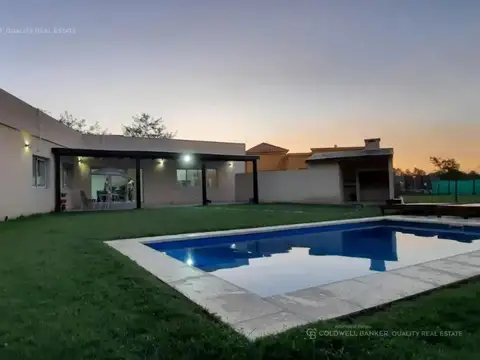 Casa en Venta en El Cantón - Barrio Islas, USD 240.000