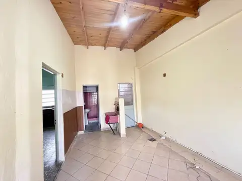 Depto Tipo Casa en Alquiler en Flores, $ 620.000