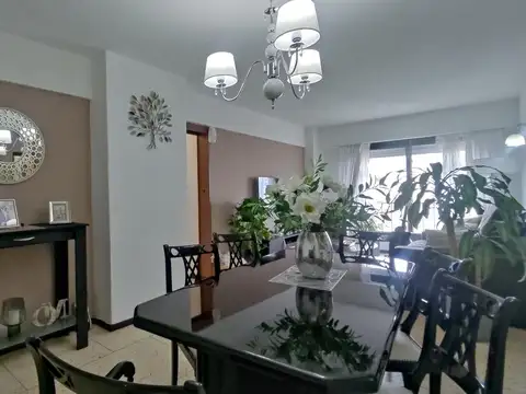 3 ambientes todo externo Zona Centro 