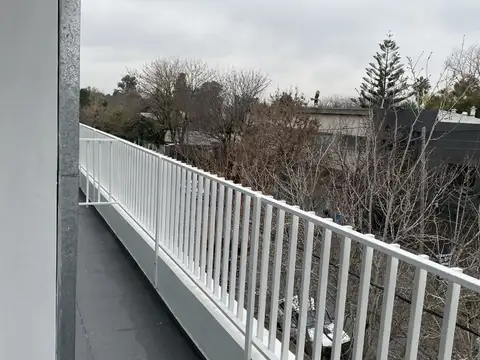 Depto Tipo Casa en Venta en City Bell, USD 135.000