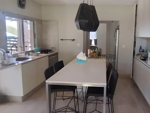 Casa Chalet  en Venta en San Francisco, Villanueva, Tigre