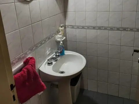 Oficina 2 ambientes con 1 baño