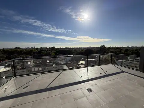 DEPARTAMENTO DE 3 AMBIENTES A ESTRENAR CON GRAN BALCON TERRAZA  SUPERFICIE TOTAL 132 M2 APROX. VISTA INIGUALABLE A LA AGRONOMIA  POSIBILIDAD DE FINANCIACION