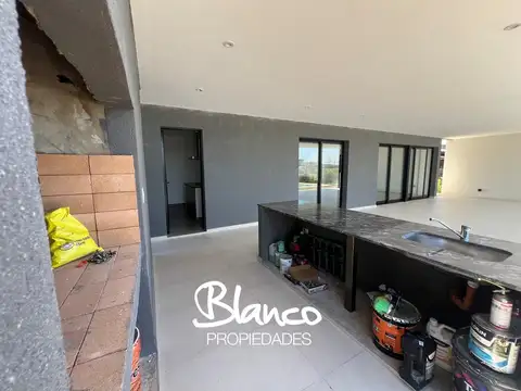 Casa en Alquiler A Estrenar