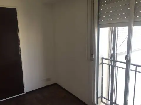 Depto Tipo Casa en Alquiler de 2 ambientes
