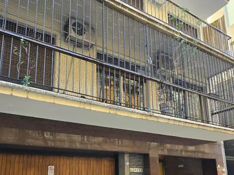 Cuatro ambientes, depcias, cochera y baulera