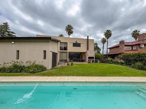 Casa en Venta en Funes, USD 430.000