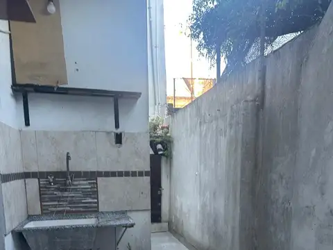 Depto Tipo Casa en Alquiler de 2 dormitorios