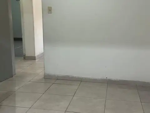 Depto Tipo Casa en Alquiler en Ramos Mejia Norte, $ 950.000