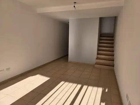 Depto Tipo Casa en Venta en Martin Coronado, USD 128.900