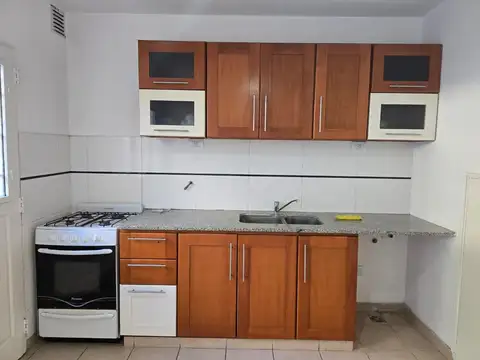Depto Tipo Casa 4 ambientes con 2 baños