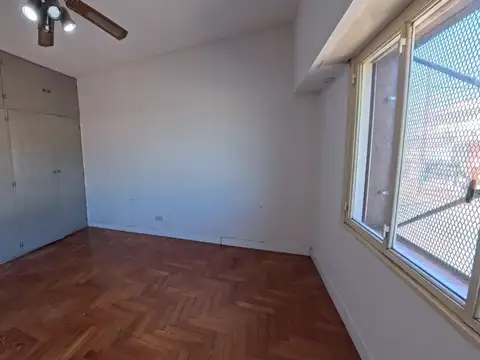Depto Tipo Casa en Venta 32 años