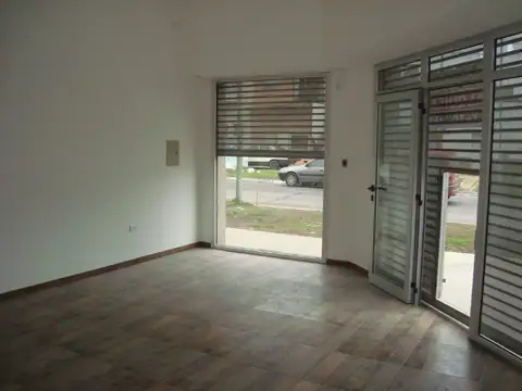 Local en Alquiler en Centro, $ 650.000