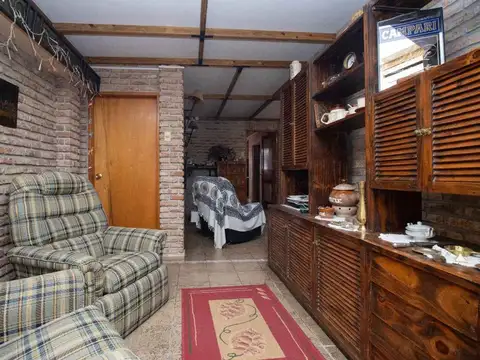 Casa 7 ambientes con 4 baños