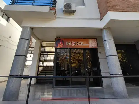 Excelente local en alquiler - Rodriguez 455