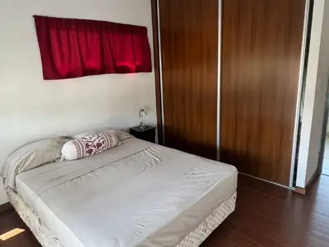 Depto Tipo Casa 3 ambientes con 2 baños