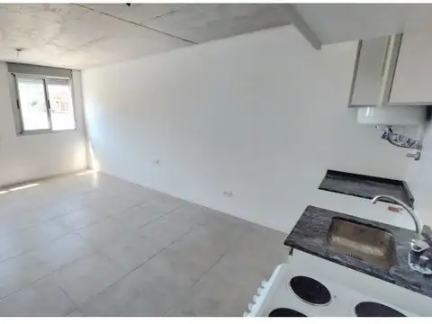 OPORTUNIDAD A MEDIA CUADRA DE TRIBUNALES! APTO USO PROFESIONAL