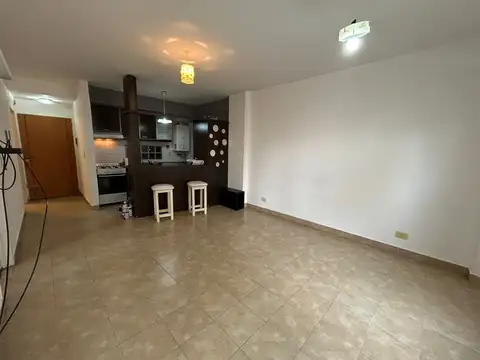 SEMIPISO 2 AMBIENTES EN ALQUILER