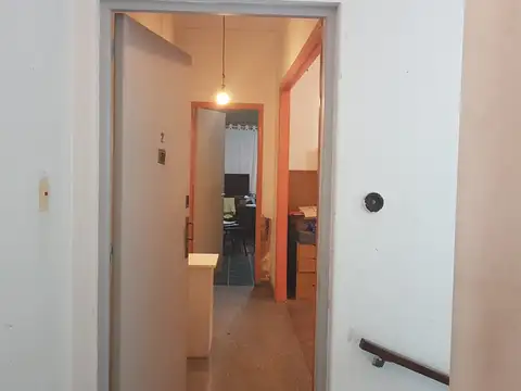 M Fragueiro 600, Piso 1