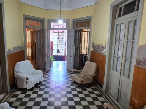 Casa 5 ambientes con 1 baño
