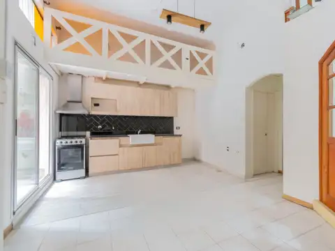 Departamento 2 ambientes - Con escritorio y patio