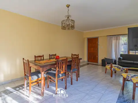 Casa 4 ambientes con 1 baño