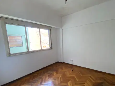 VENTA FLORESTA 2 AMB APTO CRED Y APTO PROFESIONAL
